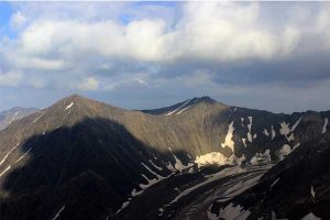 قله سیاه کمان 4475 متر را بهتر بشناسیم