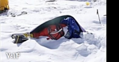 تصاویر دردناک از اجساد کوهنوردان در مسیر صعود به اورست